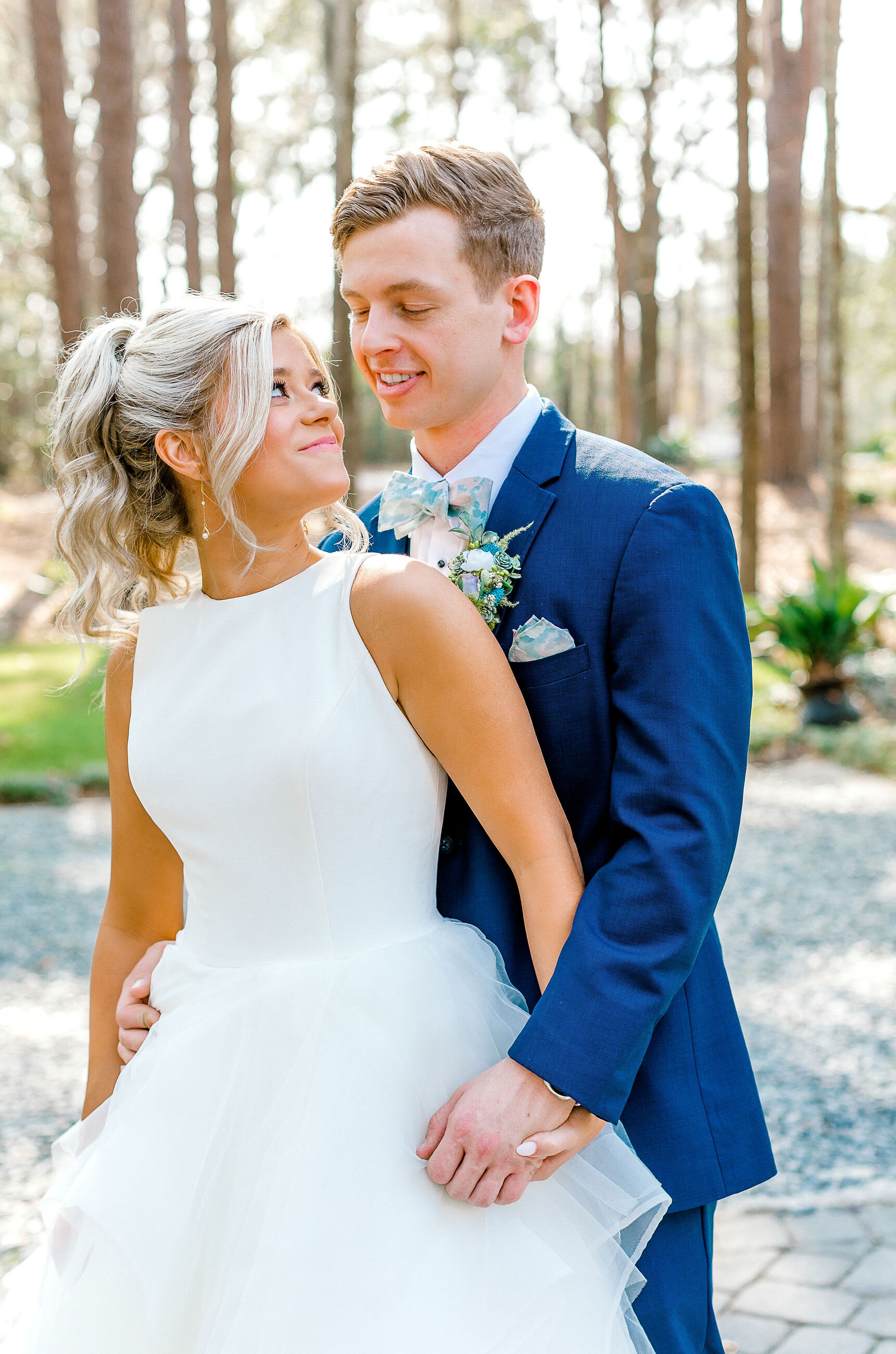 bride and groom wedding picture