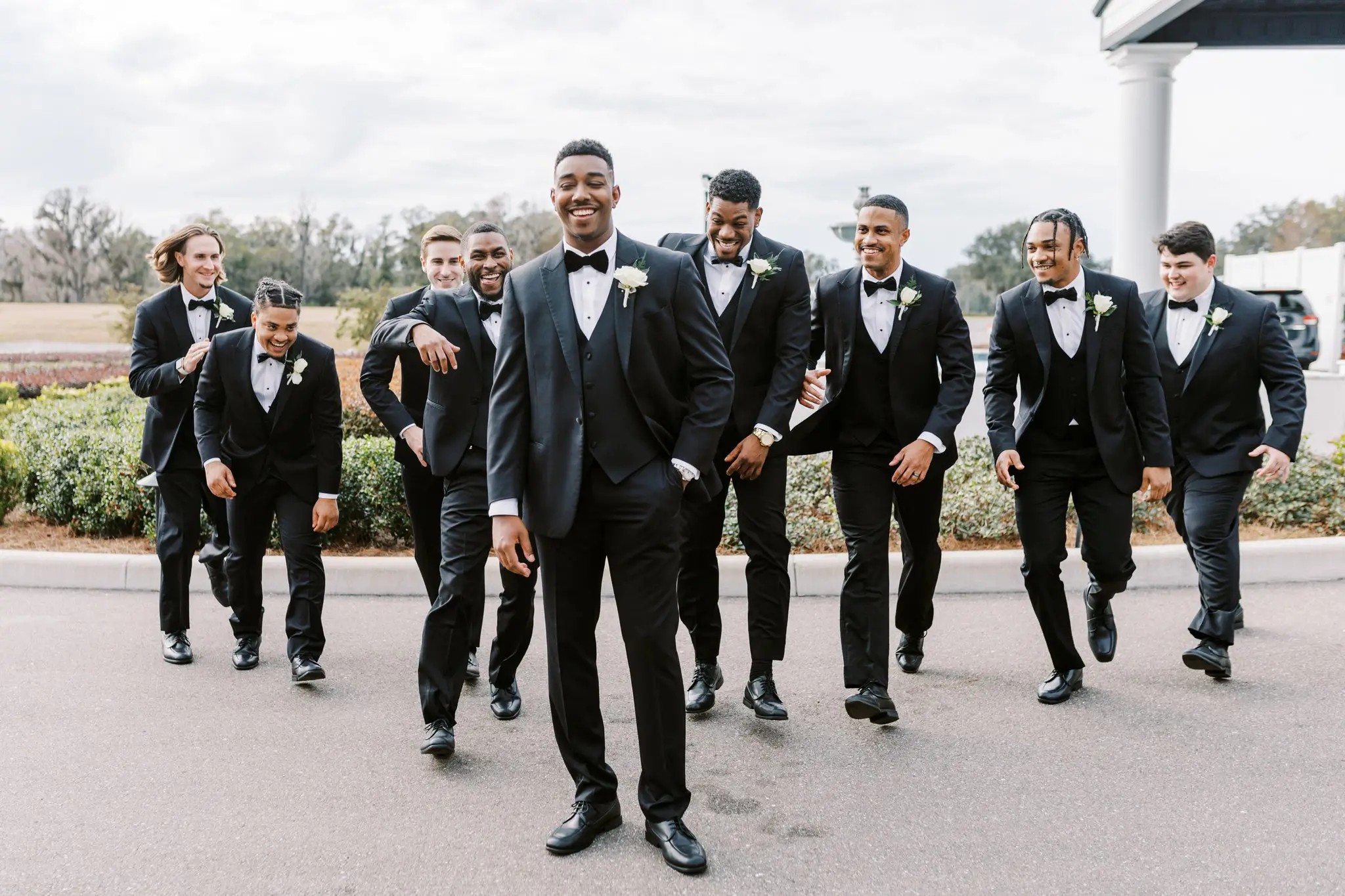 Groomsmen and Groom group photo