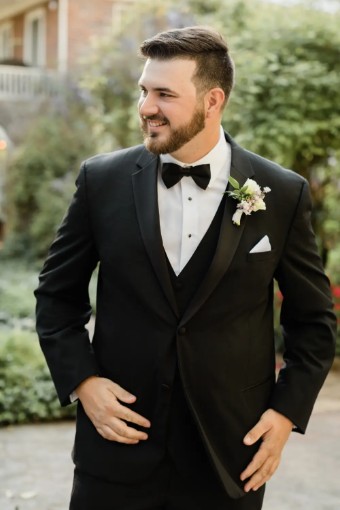 Style Michael Kors Legacy Performance Tuxedo Jim's Formal Wear #1 thumbnail