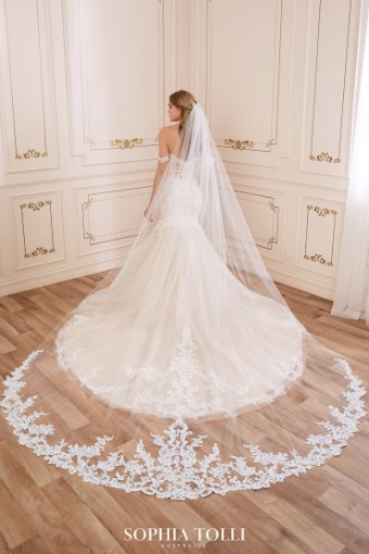 Style Linh Sophia Tolli #3 thumbnail