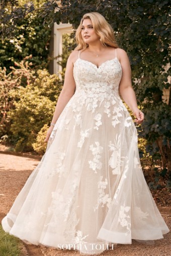 Style Tiffany Sophia Tolli #0 default thumbnail