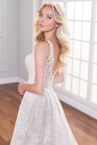 Style Stacey Martin Thornburg #3 thumbnail