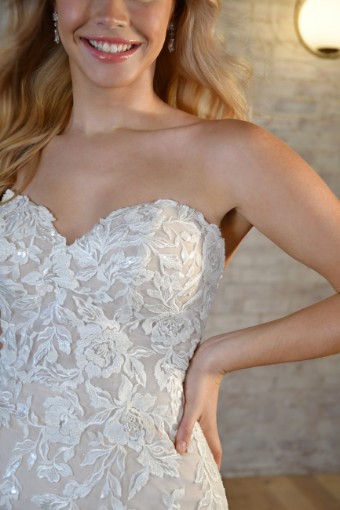 Style Kyra (beaded) Stella York #7 thumbnail