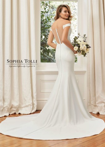 Style Farrah Sophia Tolli #1 thumbnail