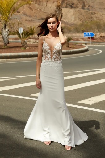 Style Carmen Adore by Justin Alexander #3 thumbnail