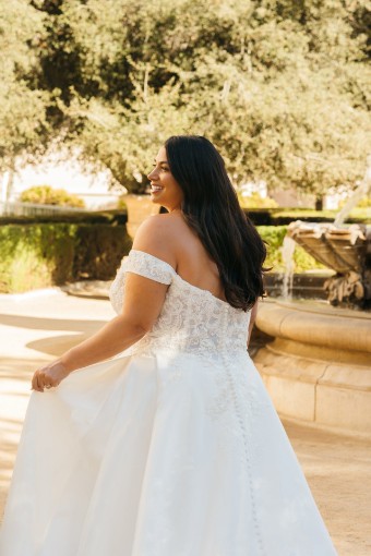 Style Jenna Essense of Australia #1 Ivory/White thumbnail