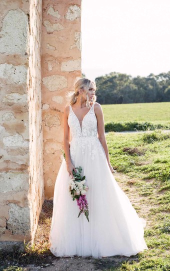 Style Melissa Essense of Australia #5 Ivory thumbnail