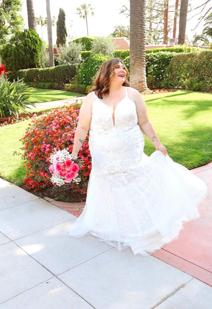 Gabor Wedding Dress Sexy Body Hugging PLUS SIZE Bridal Gown