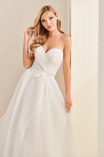 Style Abigail Enchanting by Mon Cheri #1 Ivory thumbnail