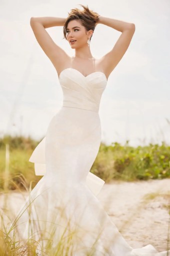 Style Debbie Martin Thornburg #0 default Diamond White thumbnail