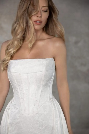 Style Adrienne Essense of Australia #1 thumbnail