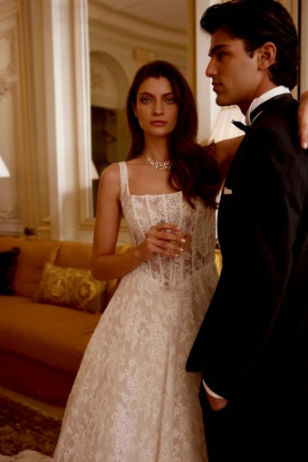 Style Victoria Justin Alexander #1 Nude/Ivory/Nude thumbnail