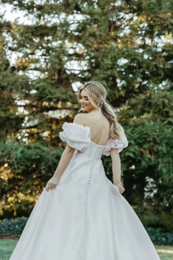 Style Nicole Stella York #2 thumbnail