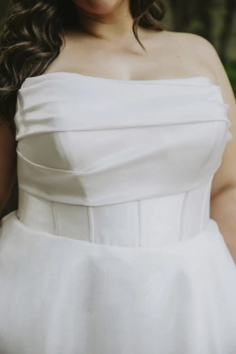 Style Nicole Stella York #3 thumbnail